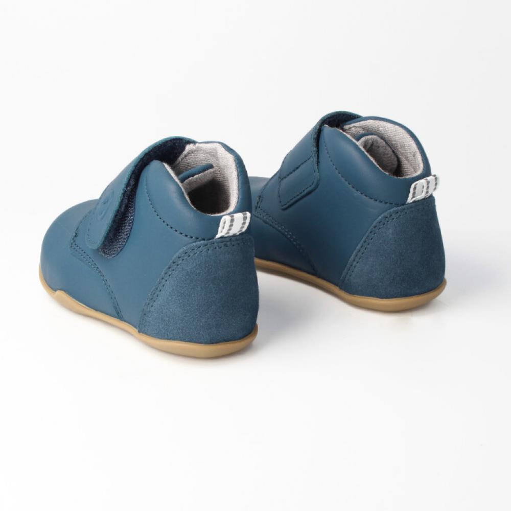 BLifestyle Model babyRACCOON marine 18 BLifestyle Model babyRACCOON marine 18