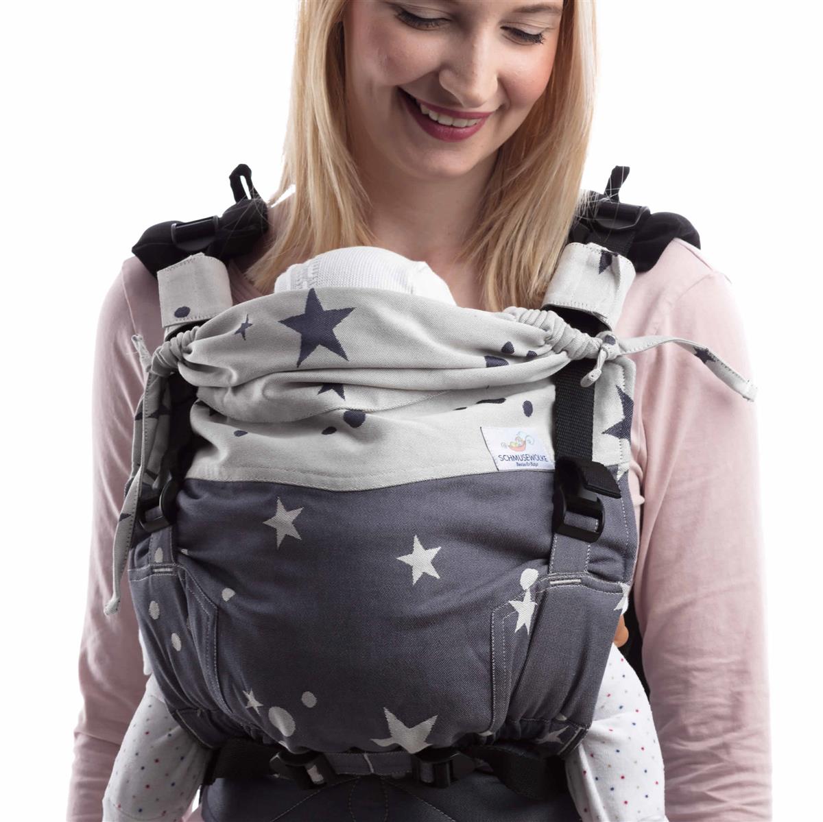 Schmusewolke FirstEdition Fullbuckle Mirastar Blue (56 - 80 cm/ 15 Kilo) Schmusewolke FirstEdition Fullbuckle Mirastar Blue (56 - 80 cm/ 15 Kilo)