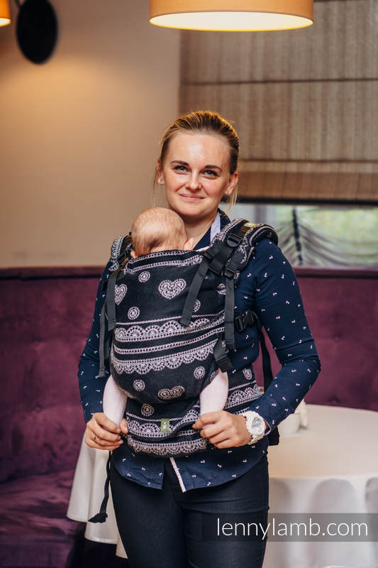 Lenny Lamb Trage LennyUP Glamorous Lace (schwarz) Lenny Lamb Trage LennyUP Glamorous Lace (schwarz)