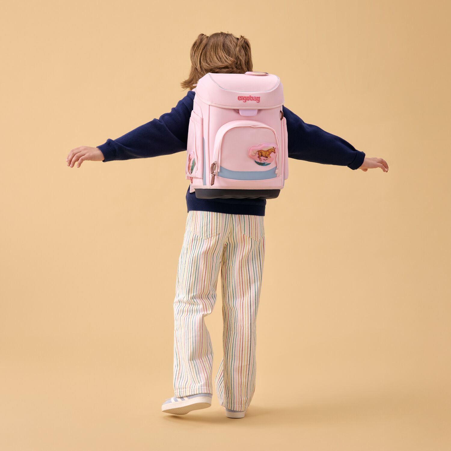 Ergobag Schulranzen-Set Cubo 2026 Spezial Edition Unzähmbär