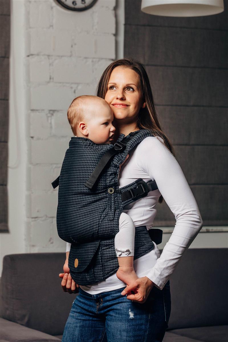 Lenny Lamb UpGrade Tragehilfe (56 - 98 cm / 18 Kilo) 56 - 98 cm Demo - Ausstellungsstück Lenny Lamb UpGrade Tragehilfe (56 - 98 cm / 18 Kilo) 56 - 98 cm Demo - Ausstellungsstück