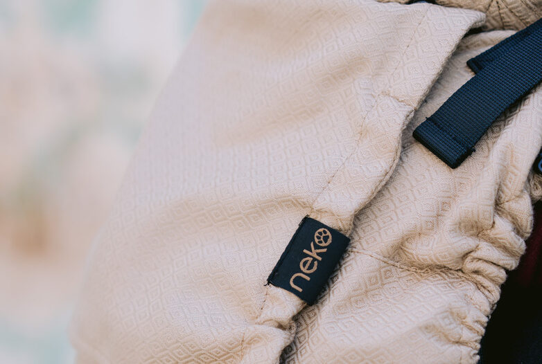 neko Switch Tragehilfe Babysize (50/56 - 80/86 cm) Shimmer neko Switch Tragehilfe Babysize (50/56 - 80/86 cm) Shimmer