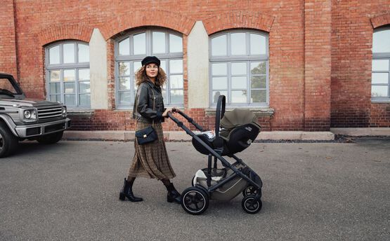 Britax Römer BABY-SAFE PRO LUX | Warm Caramel Britax Römer BABY-SAFE PRO LUX | Warm Caramel