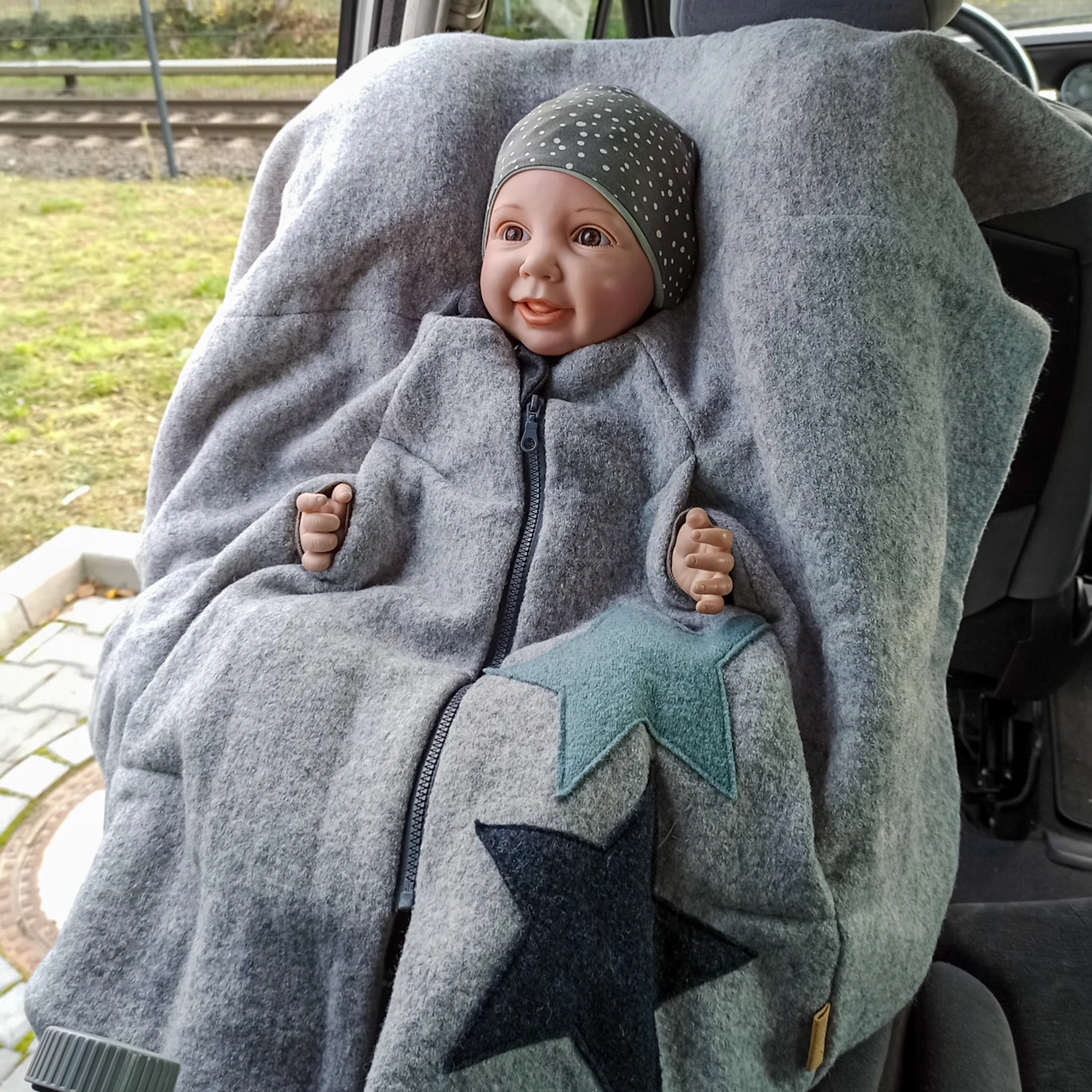 Kikkifax Wollwalk Kinderponchos Sterne Grau Kikkifax Wollwalk Kinderponchos Sterne Grau