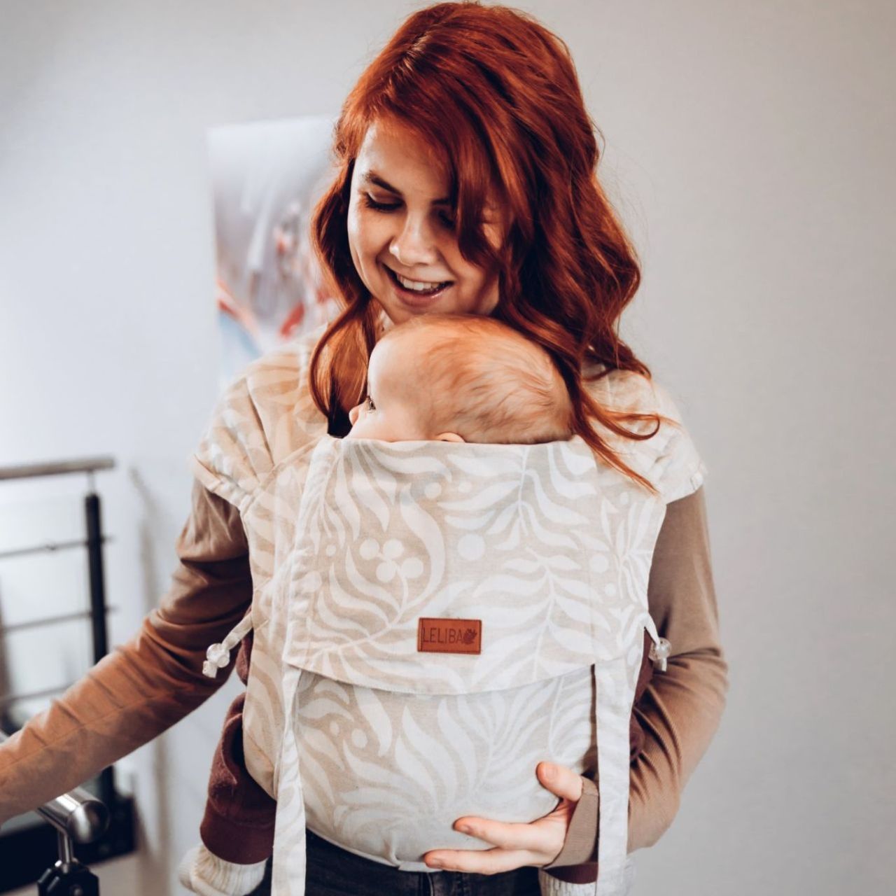 LELIBA Tai Babytrage mit Polster Leaf Bungi Leinen LELIBA Tai Babytrage mit Polster Leaf Bungi Leinen