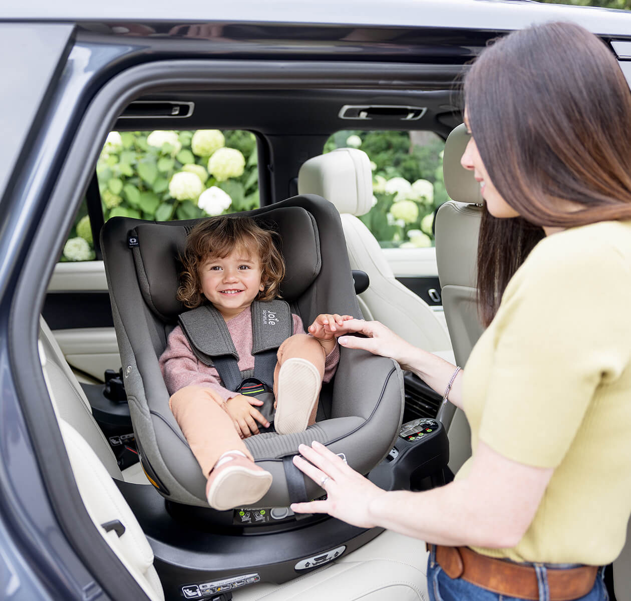 Joie Signature i-Harbour E Reboarder (40 – 105 cm/ 0 – 18,5 kg) Joie Signature i-Harbour E Reboarder (40 – 105 cm/ 0 – 18,5 kg) Eclipse