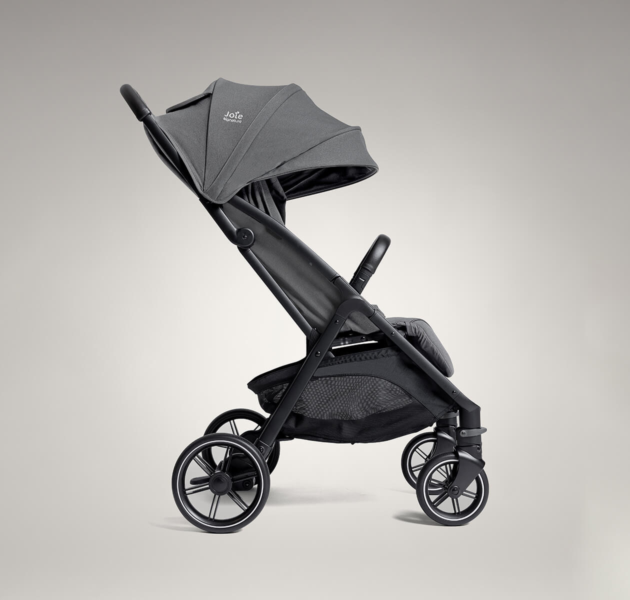 Joie Signature Parcel LX Buggy Ebony Joie Signature Parcel LX Buggy Ebony