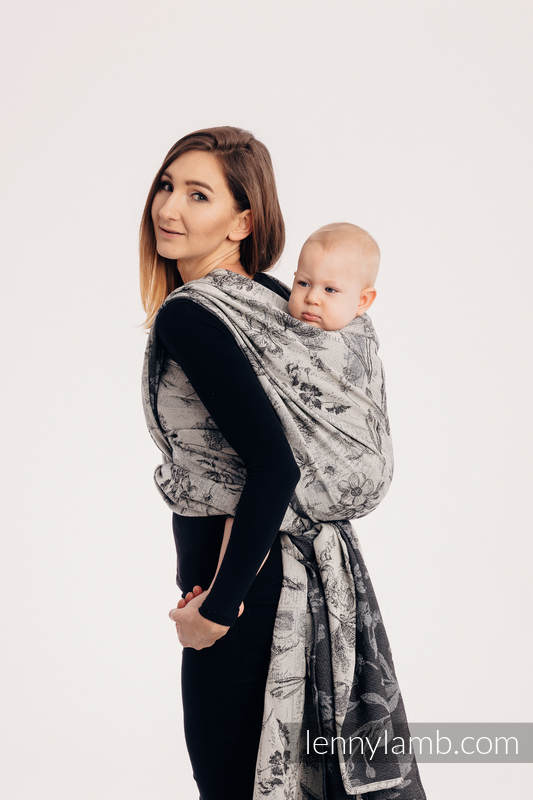 Lenny Lamb Tragetuch Herbarium Roundhay Garden (creme / grau) Gr. 6 Lenny Lamb Tragetuch Herbarium Roundhay Garden (creme / grau) Gr. 6