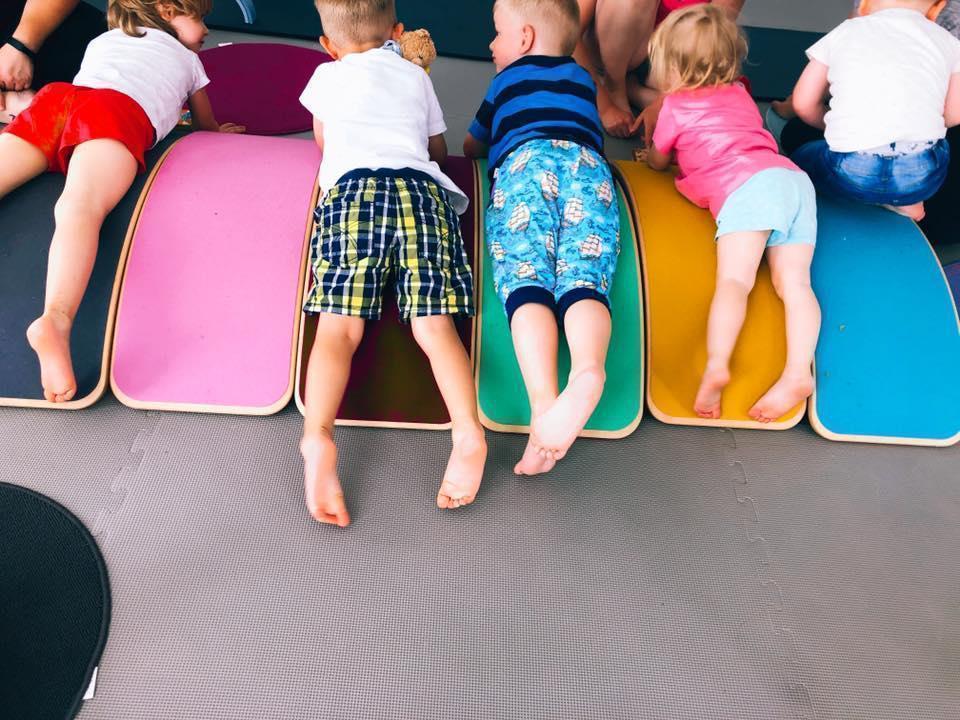 Wobbel Original transparent lackiert Filz aqua