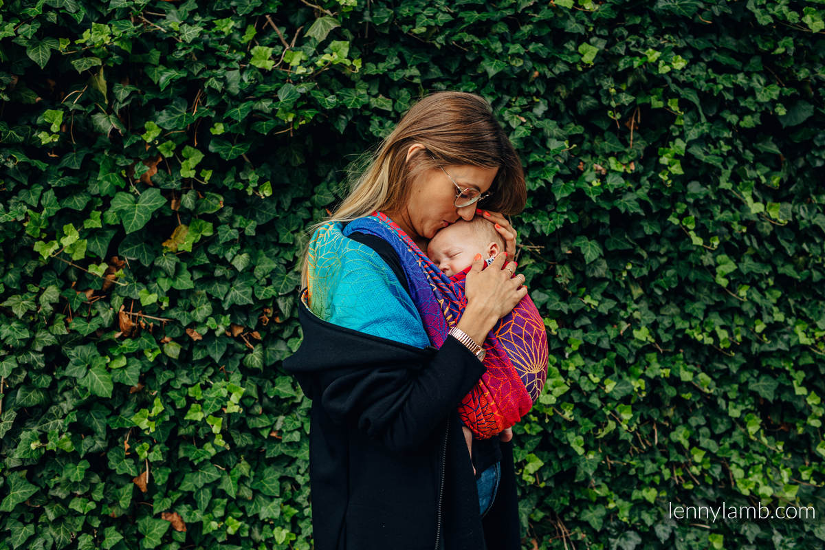 LennyLamb asymmetrische Tragepulli Gr. M Schwarz mit Rainbow Lotus