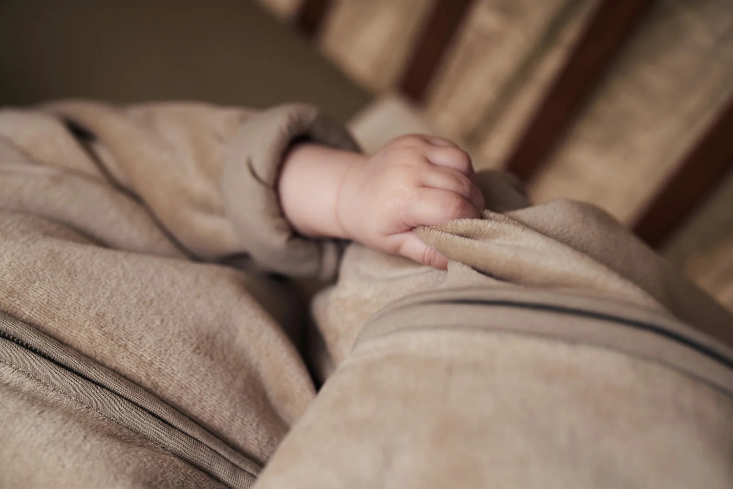 Jollein Schlafsack mit abnehmbaren Ärmeln 90cm Velvet Olive Green Jollein Baby Schlafsack mit abnehmbaren Ärmeln - Velvet 70cm Olive Green