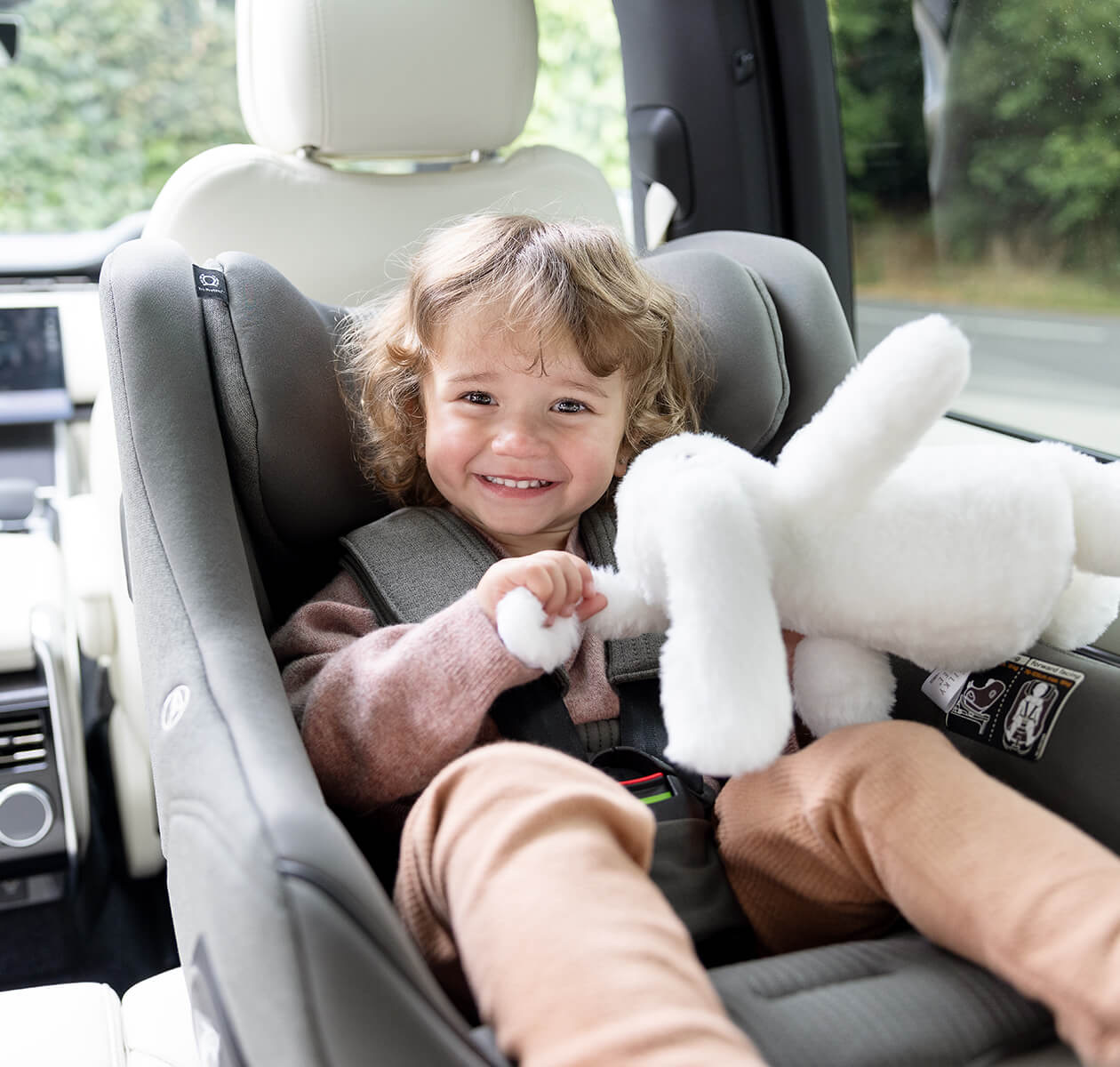 Joie Signature i-Harbour E Reboarder (40 – 105 cm/ 0 – 18,5 kg) Sandstone Joie Signature i-Harbour E Reboarder (40 – 105 cm/ 0 – 18,5 kg) Eclipse