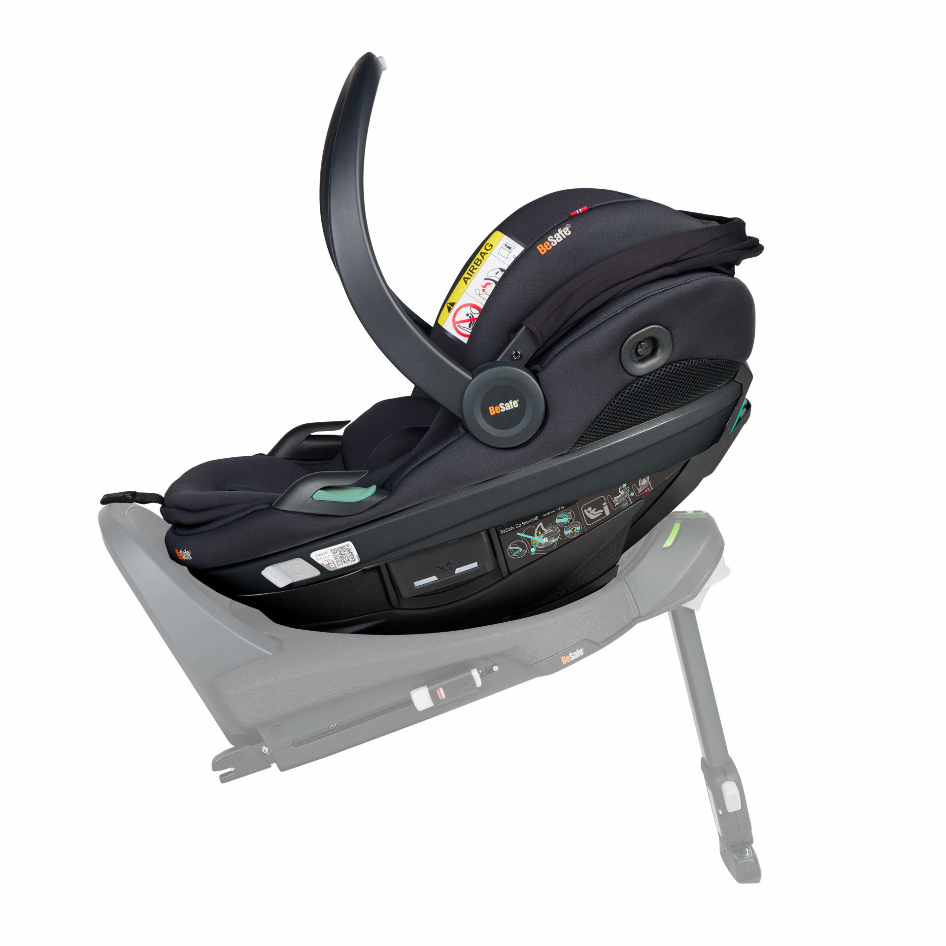 11043219_besafe_go-beyond2_black-softbreeze_base_side_rear-facing-05.jpeg BeSafe Beyond Go Babyschale (40 - 87cm / 0 - 13 Kilo) Soft Breeze Black