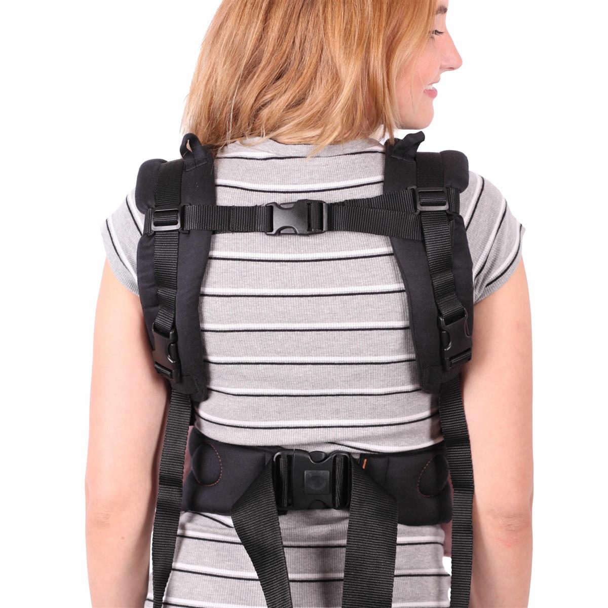 Schmusewolke FirstEdition Fullbuckle Urban Black (56 - 80 cm/ 15 Kilo) Schmusewolke FirstEdition Fullbuckle Urban Black (56 - 80 cm/ 15 Kilo)