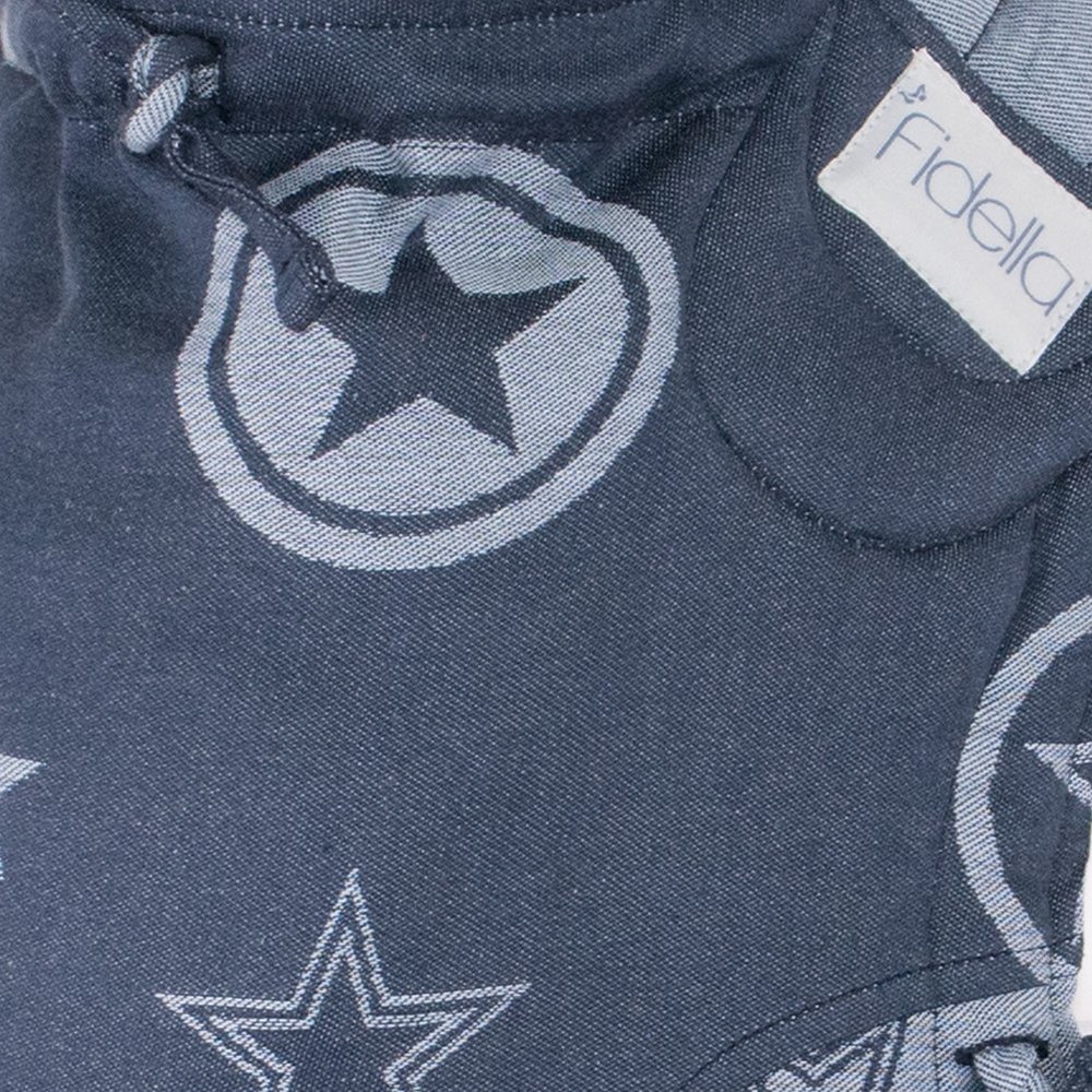 Fidella® Tragehilfe FlyClick Half-Buckle Babysize (56 - 86 cm /15 kg) Outer Space blue (Aussteller) Fidella® Tragehilfe FlyClick Half-Buckle Babysize (56 - 86 cm /15 kg) Outer Space blue (Aussteller)