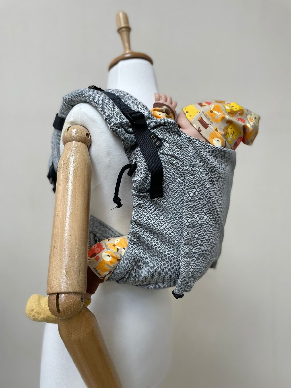 Neko Onbuhimo Toddlersize Grey Diamond Neko Onbuhimo Toddlersize Grey Diamond