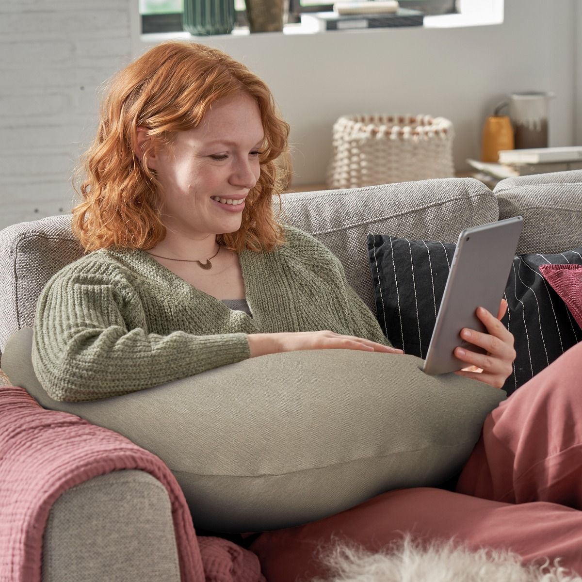 Theraline Stillkissen Bambusmond Lehmgrau