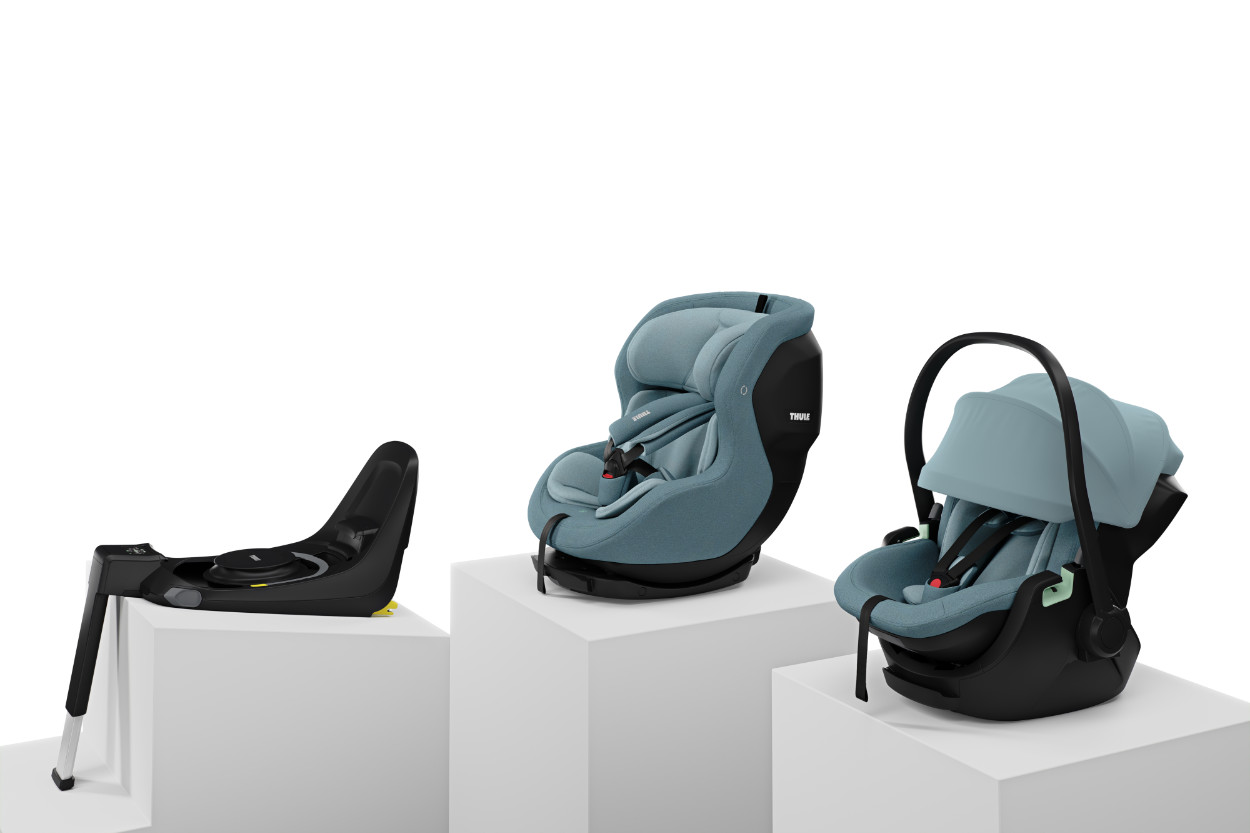 Thule Elm Reboarder Mid Blue Thule Elm Reboarder Mid Blue