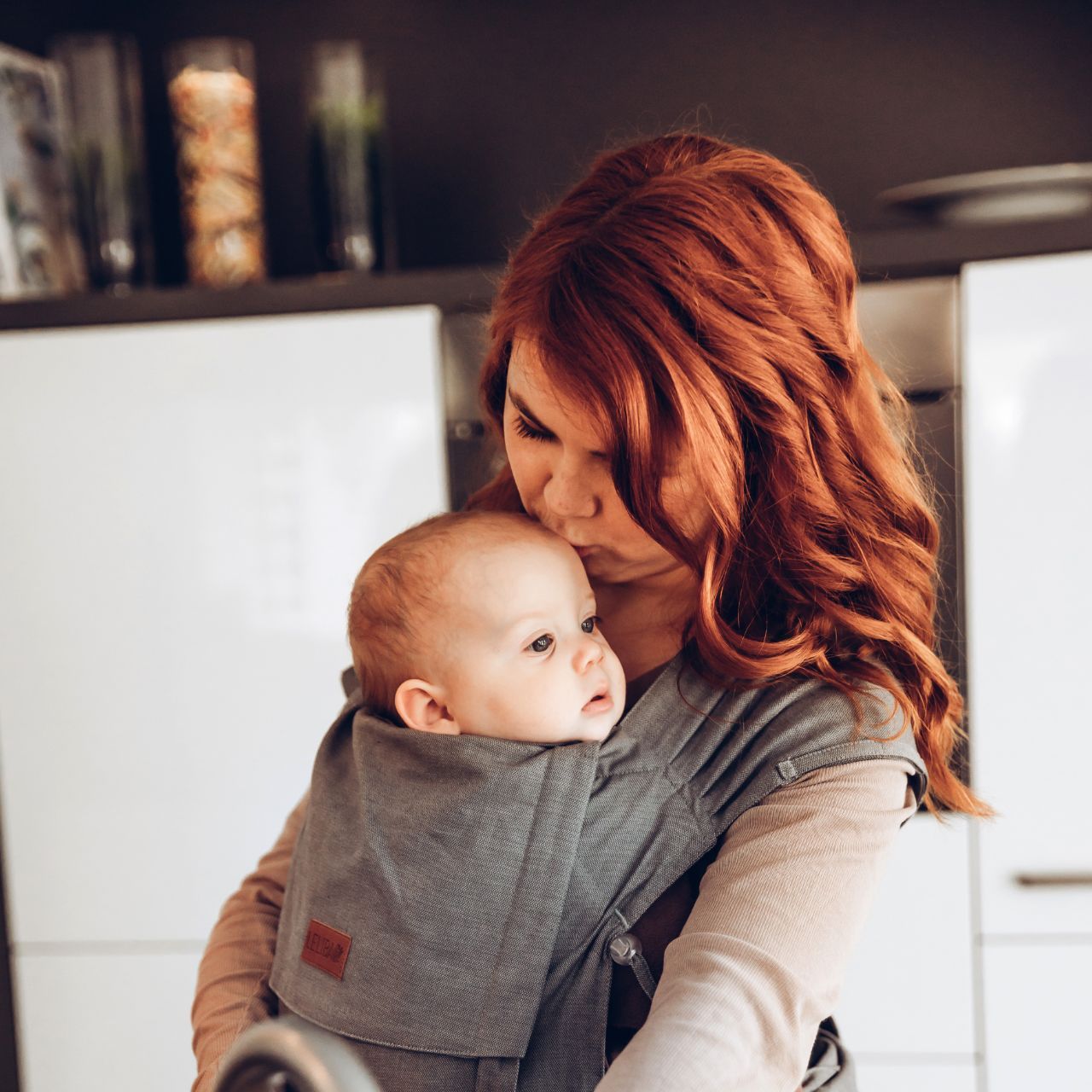 LELIBA Tai Babytrage mit Polster Leaf Graphit